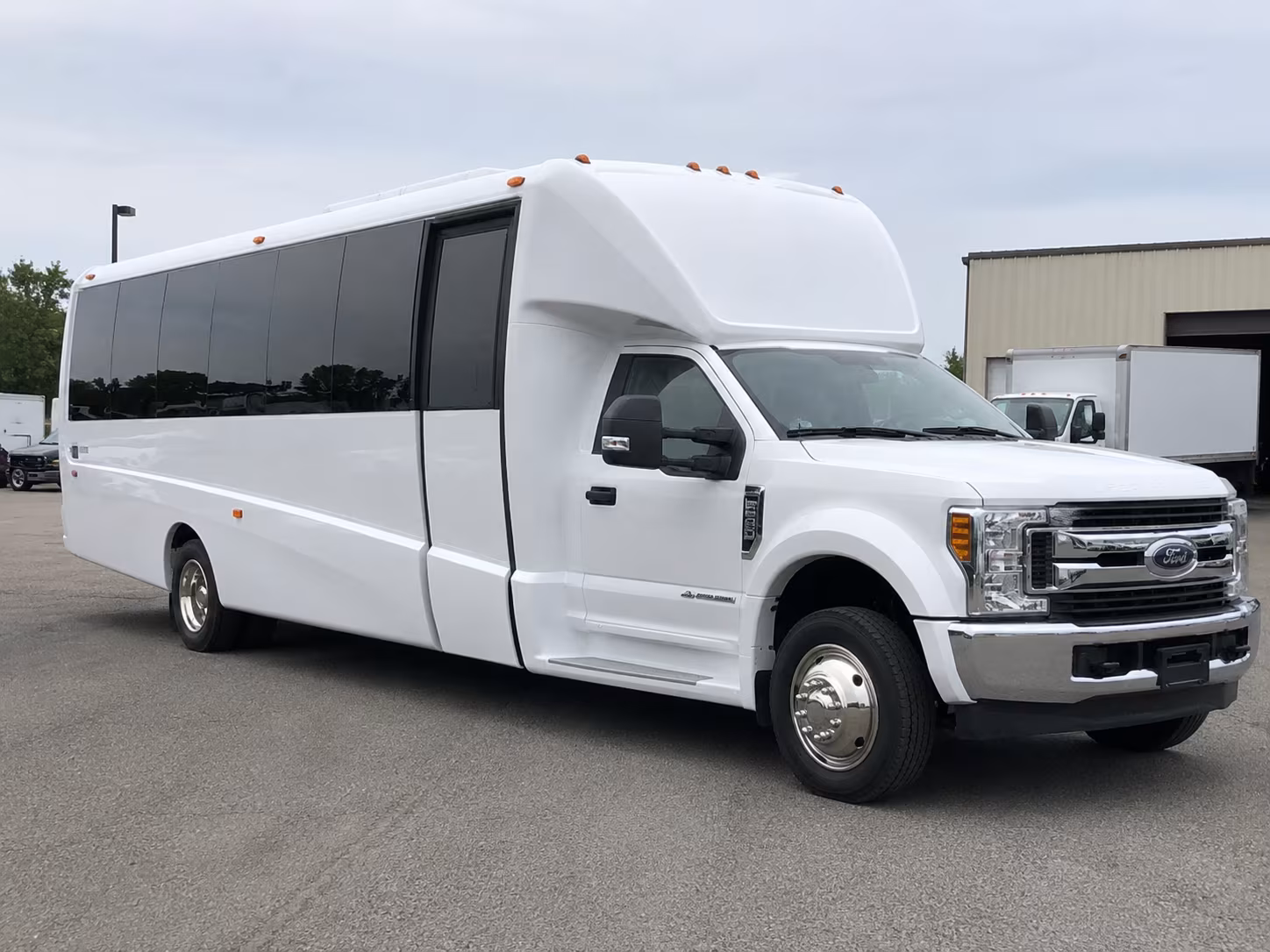 Albuquerque Airport Shuttle & Transportation party bus exterior