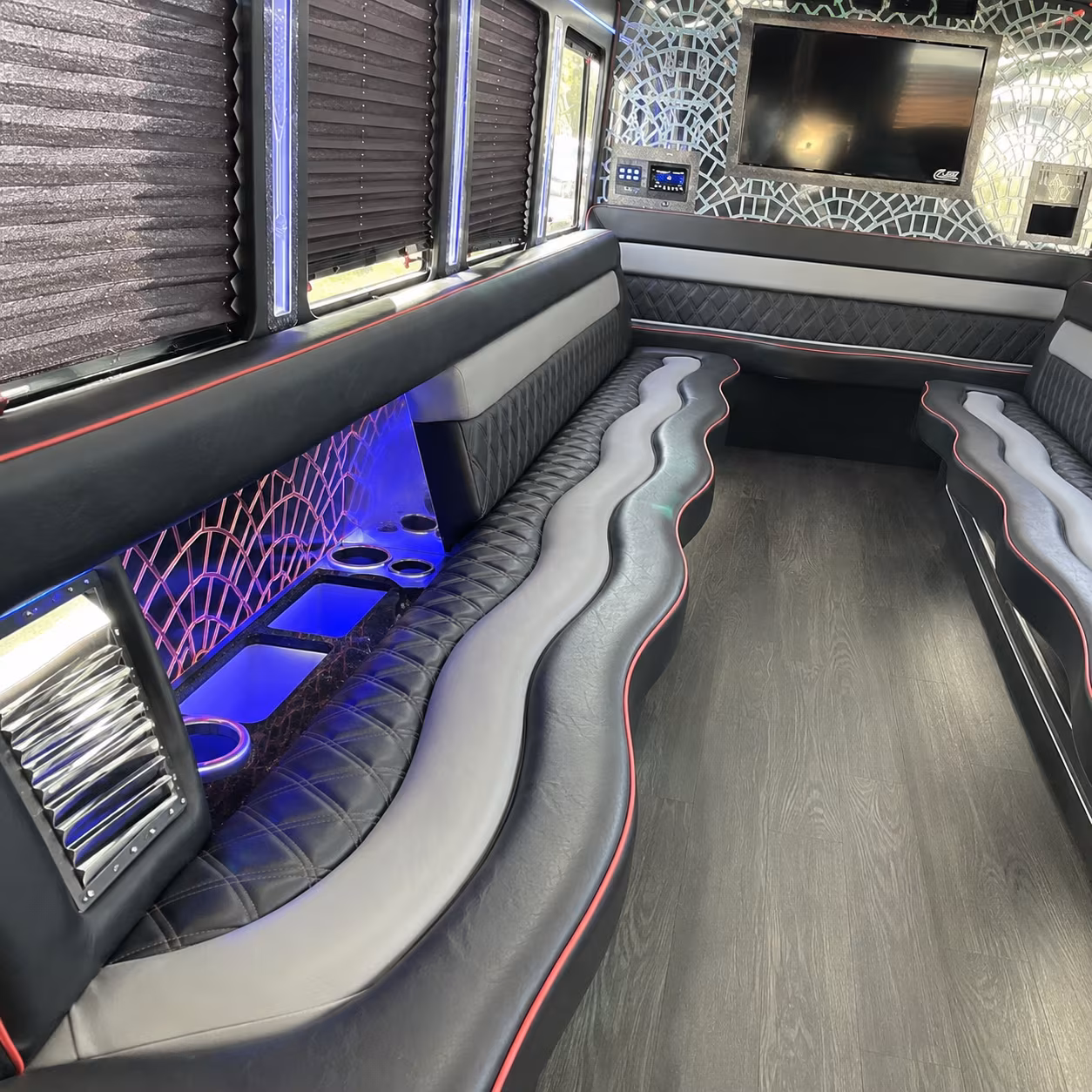 Rio Rancho Winery Tour & Pub Crawl Transportation